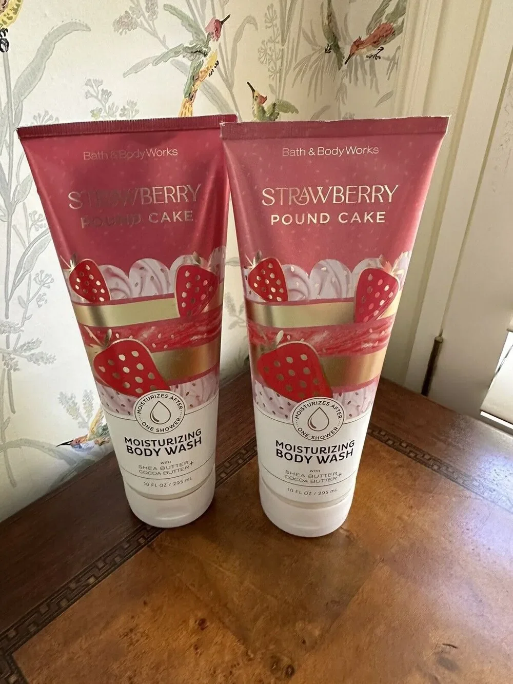 2 New Bath & Body Works Strawberry Pound Cake Moisturizing Body Wash 10 fl oz